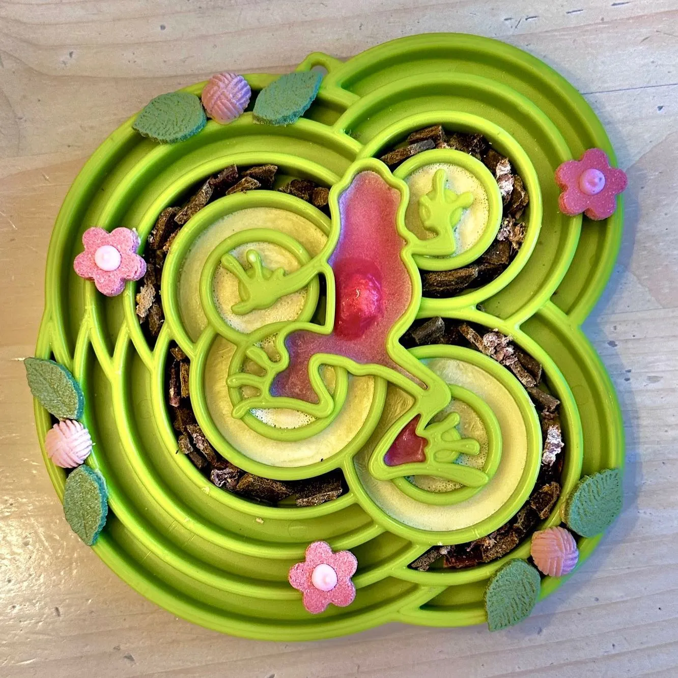 SP Water Frog Enrichment Food Tray