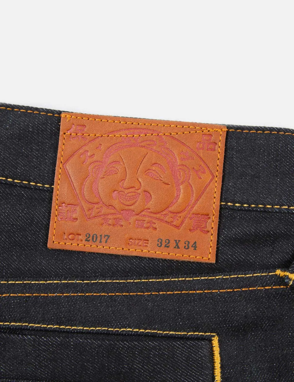 “The God of Fortune Riding Waves” Daicock Embroidery Carrot-Fit Jeans #2017